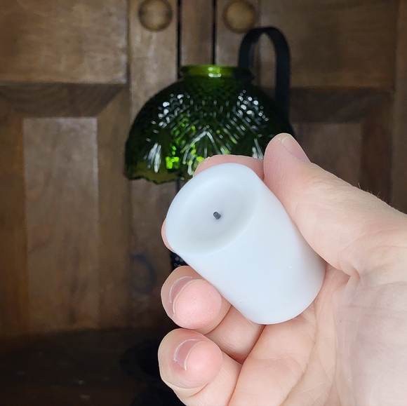 Vintage Green Glass Candle Lamp - Picture 16 of 16